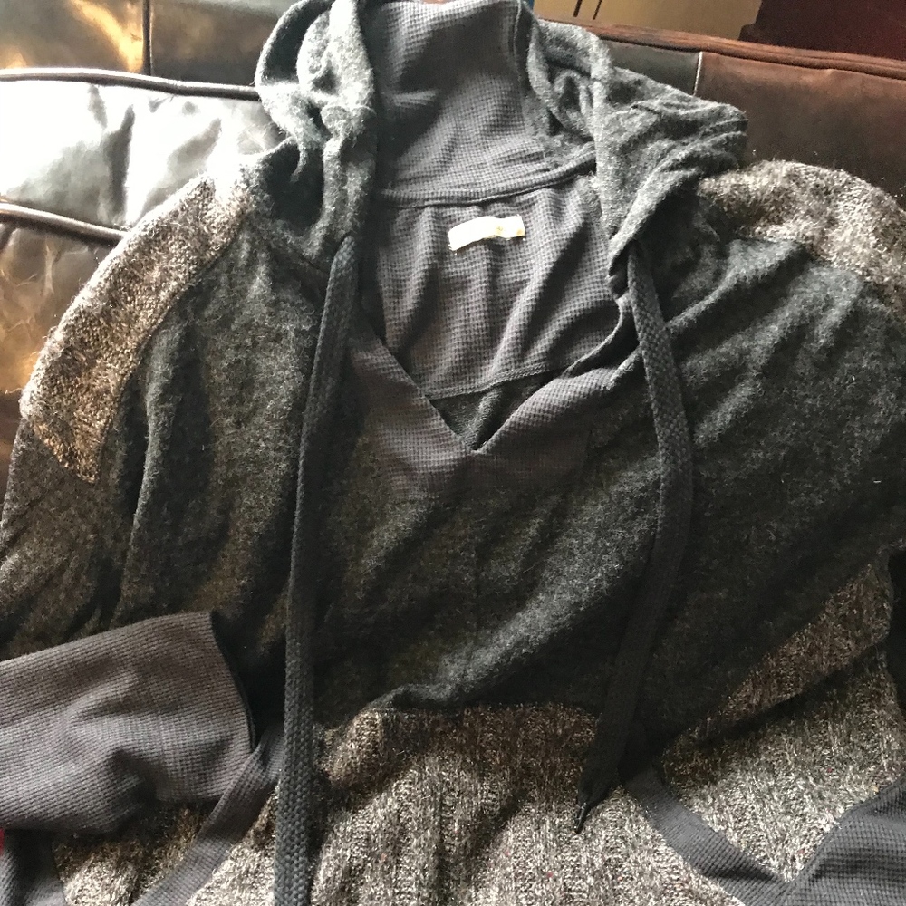 DEMOCRACY GREEN MIXED FABRIC HOODIE, SIZE 22 NWOT